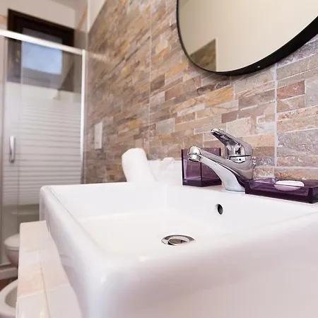Aurora 80 Bed and breakfast Rocca Priora (Rome)